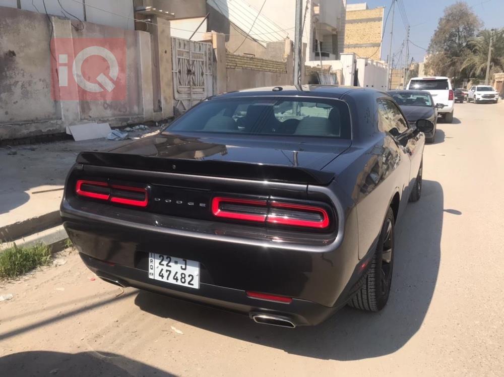 Dodge Challenger